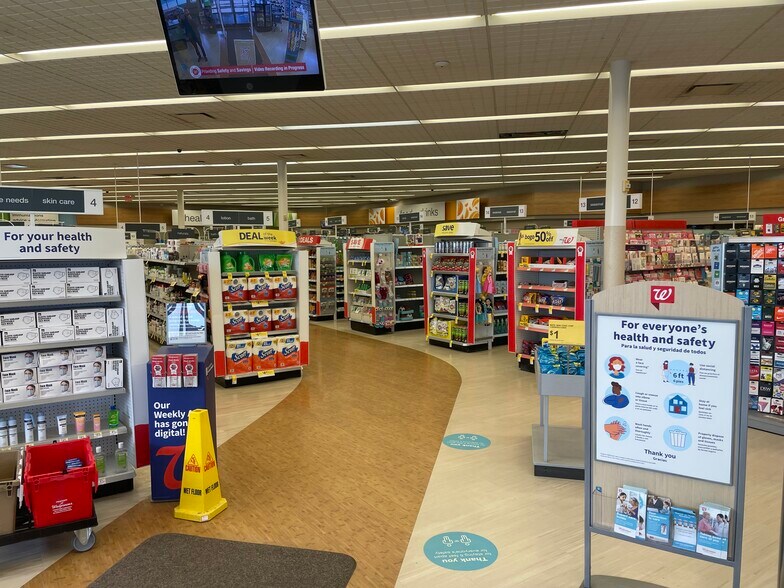 More Photos Of 2 W Broadway, Lincoln Drugstore For Sale