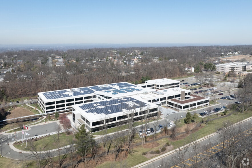 More Photos Of 700 Sylvan Ave, Englewood Cliffs Office For Lease