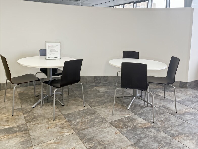 More Photos Of 500 4th Ave SW, Calgary Coworking Space