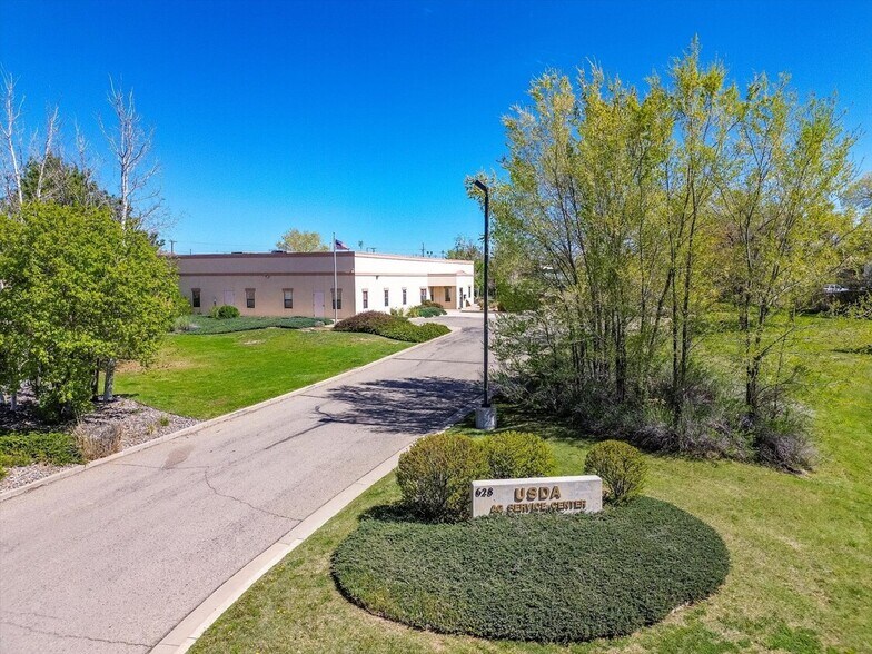 More Photos Of 628 W 5th St, Cortez Office For Sale