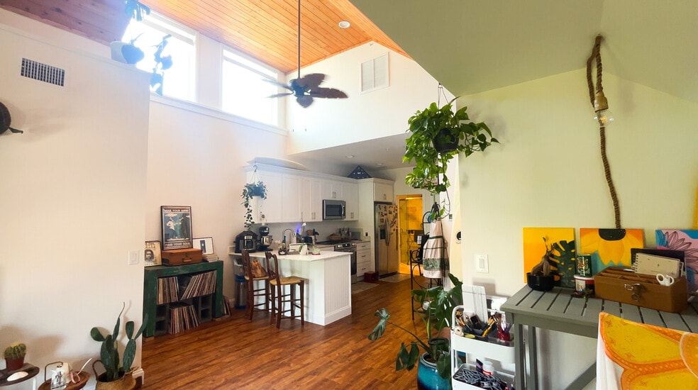 More Photos Of 11 Aviles St, Saint Augustine Storefront Retail Residential For Sale