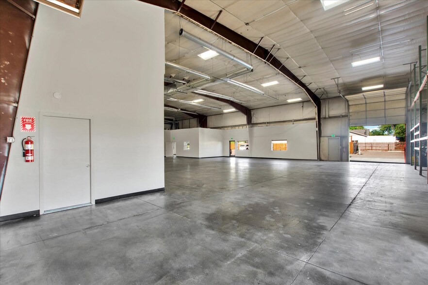 More Photos Of 7905 W 120th Ave, Broomfield Flex For Lease