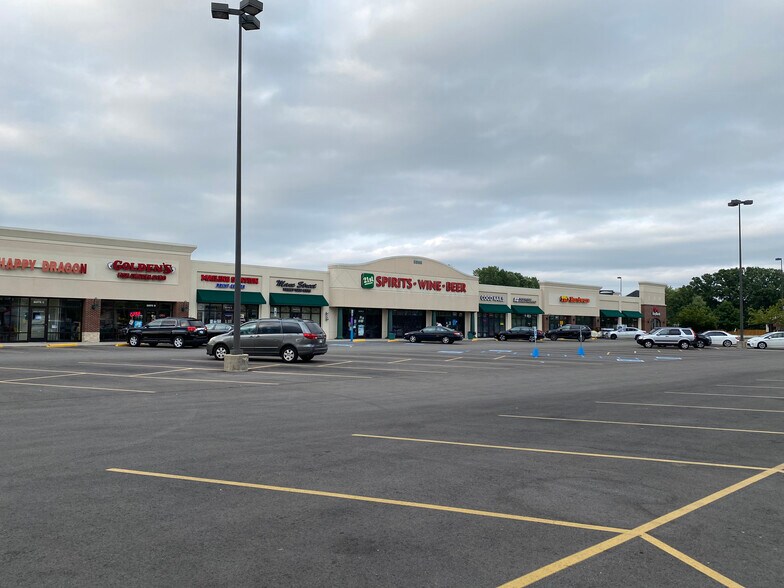 More Photos Of 5868 E 71st St, Indianapolis Unknown For Lease