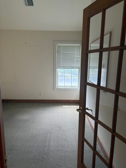 More Photos Of 330 Farm Ln, Doylestown Office For Lease