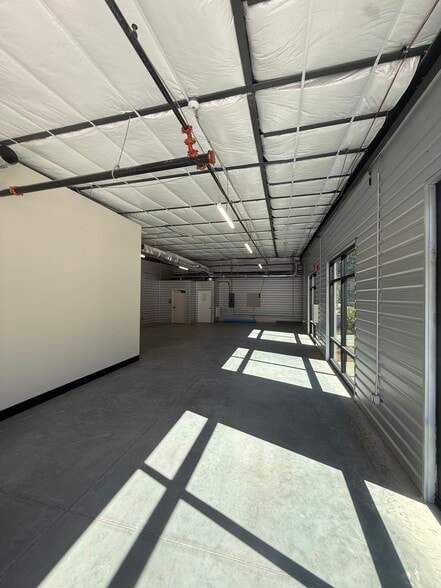 Primary Photo Of 11 Buckhead Bay Rd, Bluffton Flex For Lease