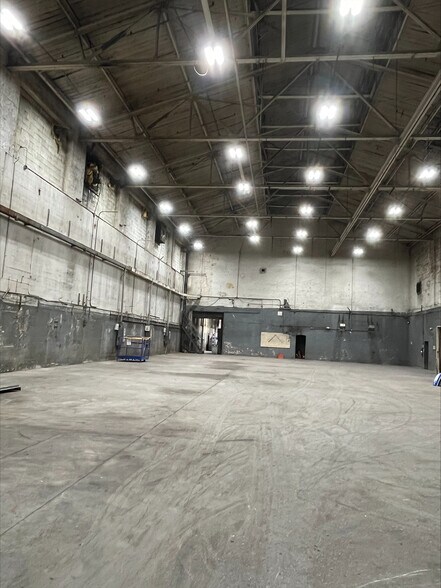 More Photos Of 99 5th Ave, Paterson Warehouse For Sale