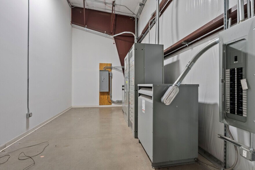 More Photos Of 620 US Highway 27 N, Cynthiana Industrial For Lease