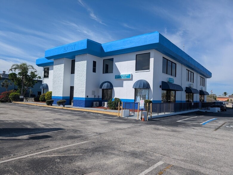 Primary Photo Of 503 N Orlando Ave, Cocoa Beach Office For Lease