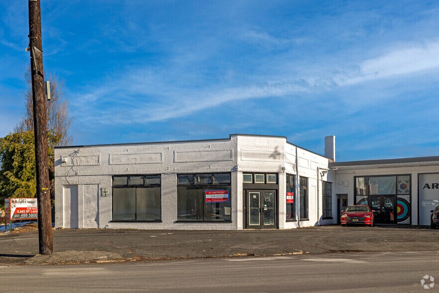 More Photos Of , Hackensack Unknown For Sale