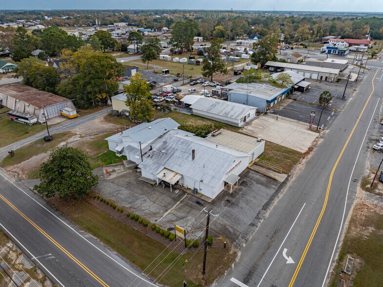 More Photos Of 301 Ridge Ave S, Tifton Specialty For Sale