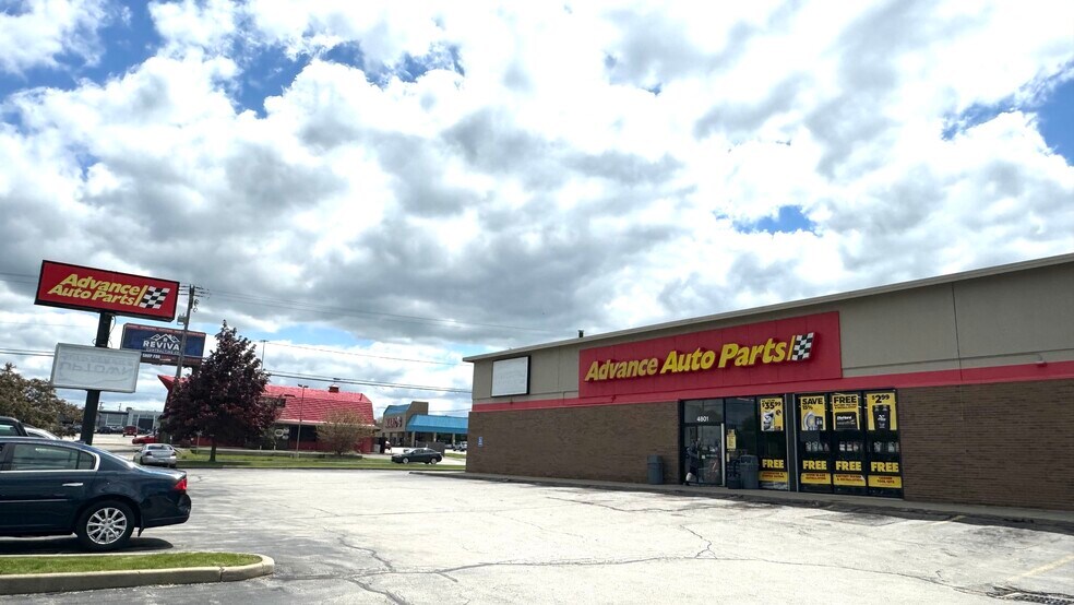 More Photos Of 4774 Mahoning Ave, Youngstown Storefront For Sale