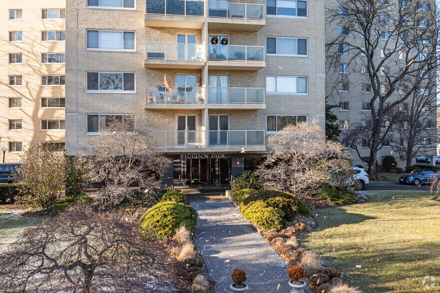 More Photos Of 377 S Harrison St, East Orange Apartments For Lease