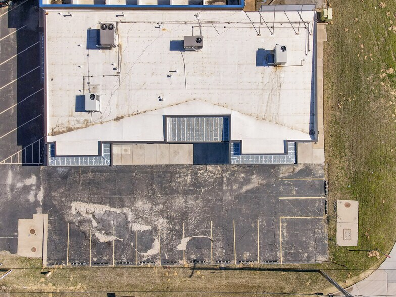 More Photos Of 5676 W Skelly Dr, Tulsa Medical For Sale