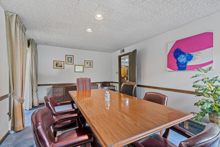 More Photos Of 600 McKnight Park Dr, Pittsburgh Office For Lease