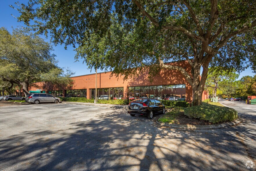 More Photos Of 4502 Woodland Corporate Blvd, Tampa Unknown For Lease