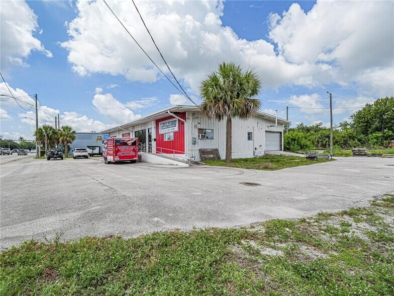 More Photos Of 415 US Highway 1, Vero Beach Freestanding For Sale