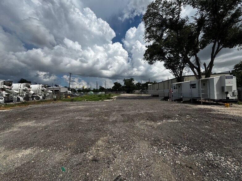 More Photos Of 5501 Breen Dr, Houston Land For Sale