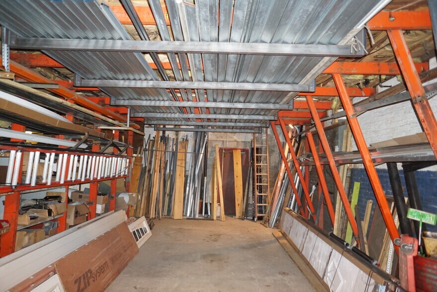 More Photos Of 540-534 Pawling Ave, Troy Freestanding For Lease