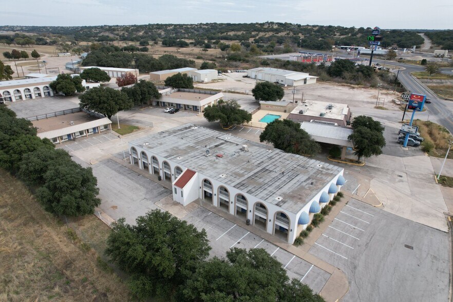 More Photos Of 1312 N Service Rd, Sonora Hotel For Sale