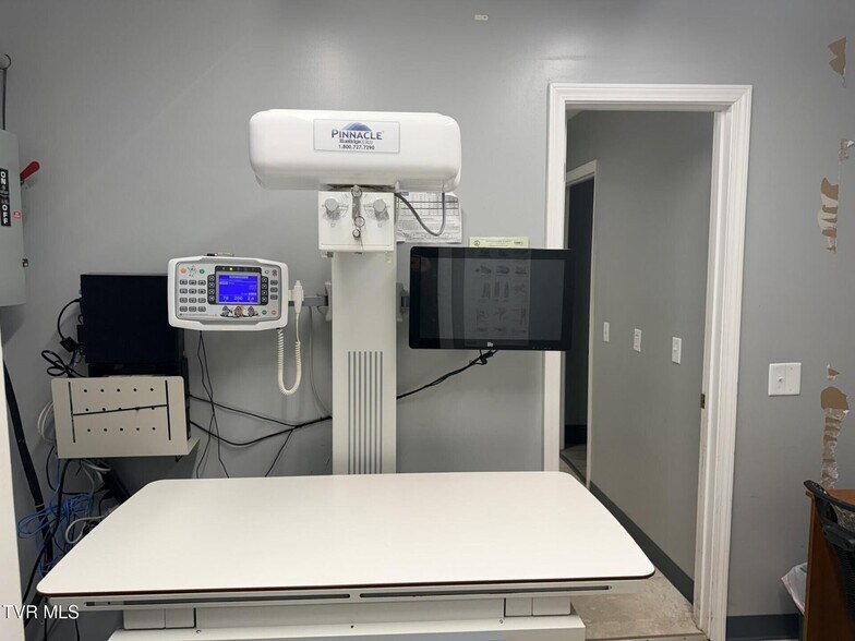 More Photos Of 404 Hurricane Rd NE, Wise Medical For Sale