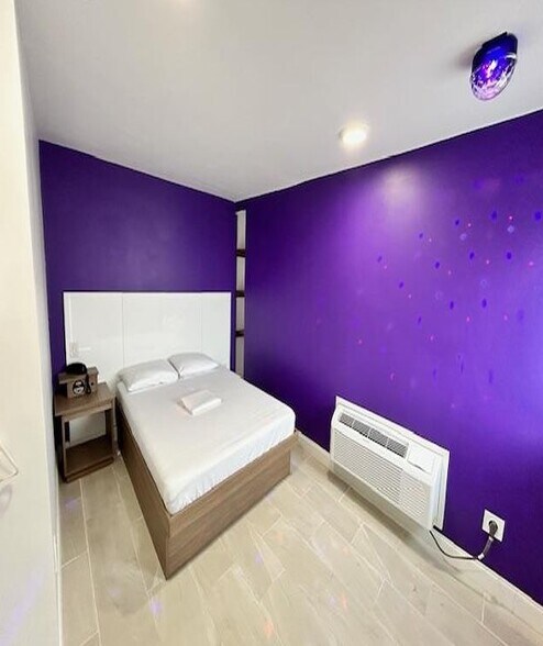 More Photos Of 3842 S Orange Blossom Trl, Orlando Hotel For Sale