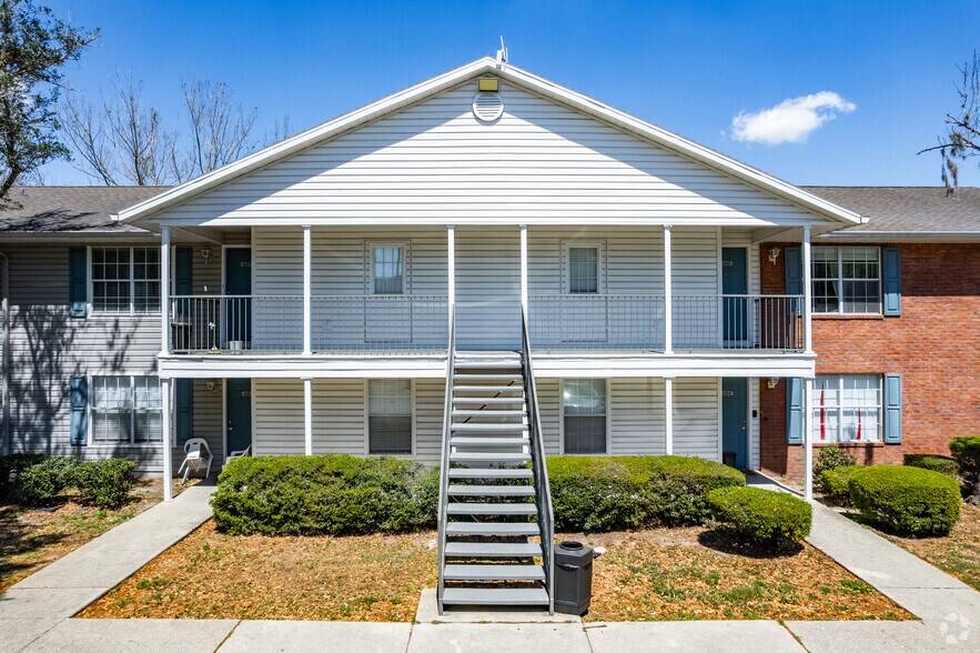 More Photos Of 1421 SW 27th Ave, Ocala Apartments For Sale