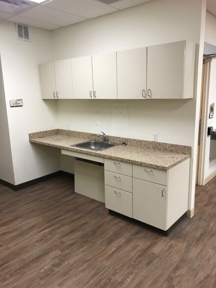 More Photos Of 3030-3034 Downing St, Denver Health Club For Lease