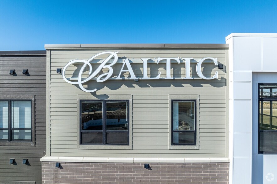 More Photos Of 1163 Baltic Ave, Tiffin Apartments For Lease