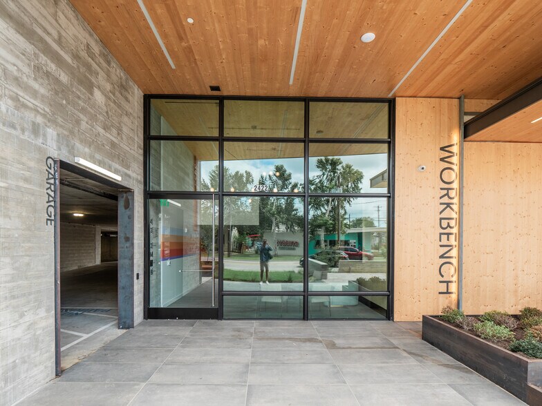 More Photos Of 2422 E 7th St, Austin Office For Lease