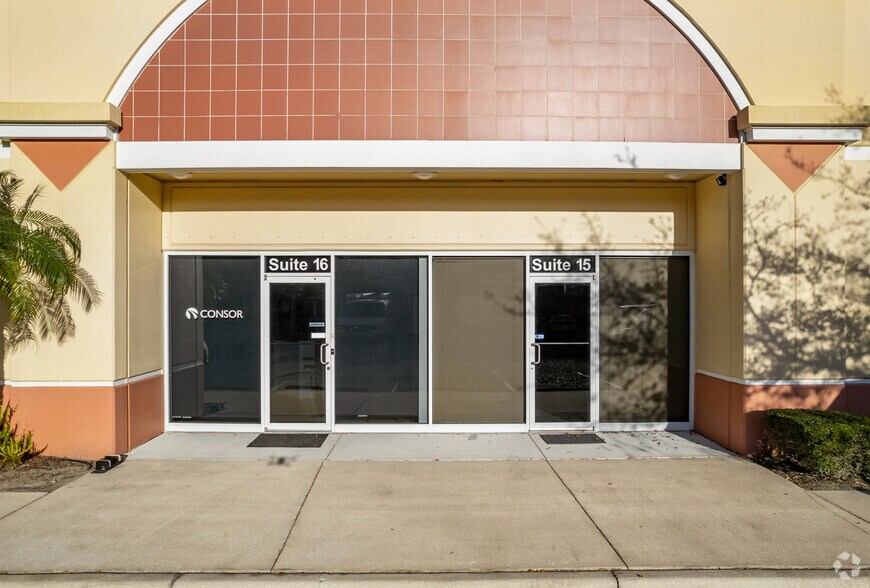 More Photos Of 779 Commerce Dr, Venice Flex For Lease