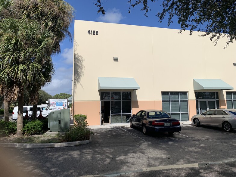 More Photos Of 4188 Westroads Dr, Riviera Beach Warehouse For Sale