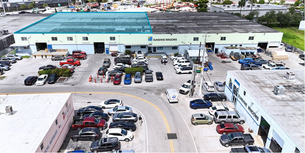 More Photos Of 3320-3350 W 17th Ct, Hialeah Manufacturing For Lease