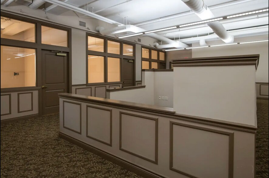 More Photos Of 125 S Kalamazoo Mall, Kalamazoo Office For Lease