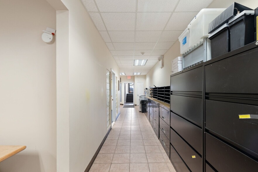More Photos Of 1190 Hylan Blvd, Staten Island Office For Sale