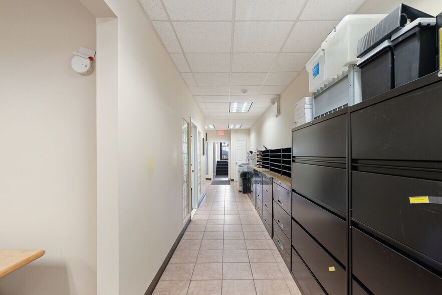 More Photos Of 1190 Hylan Blvd, Staten Island Office For Sale