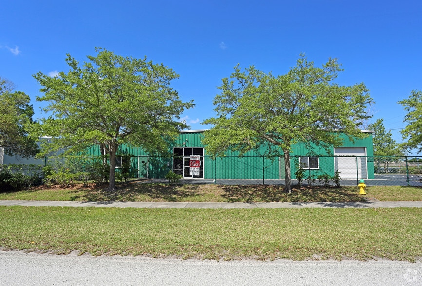 More Photos Of 11838-11870 62nd St, Largo Warehouse For Sale