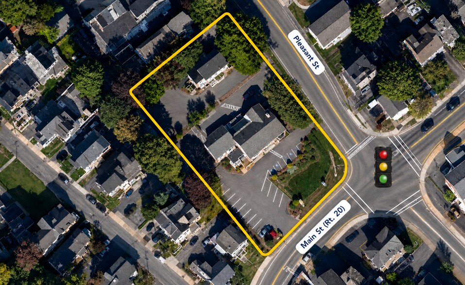 More Photos Of 133 W Main St, Marlborough Bank For Sale