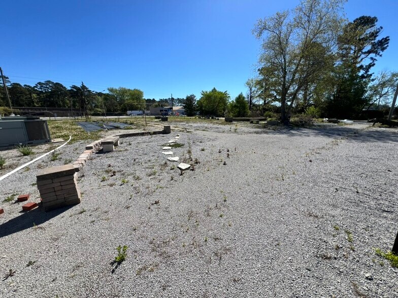 More Photos Of 1309 Old Cherry Point Rd, New Bern Light Manufacturing For Sale