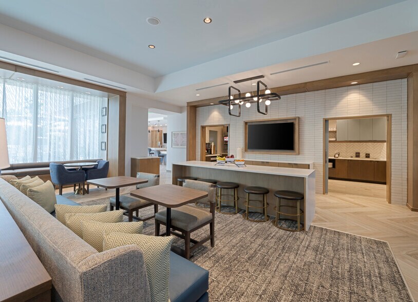 More Photos Of 50 Ponce de Leon St, Miramar Beach Hotel For Sale