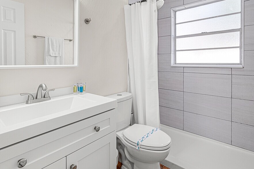 More Photos Of 5070 Orange Blvd, Port Orange Specialty For Sale