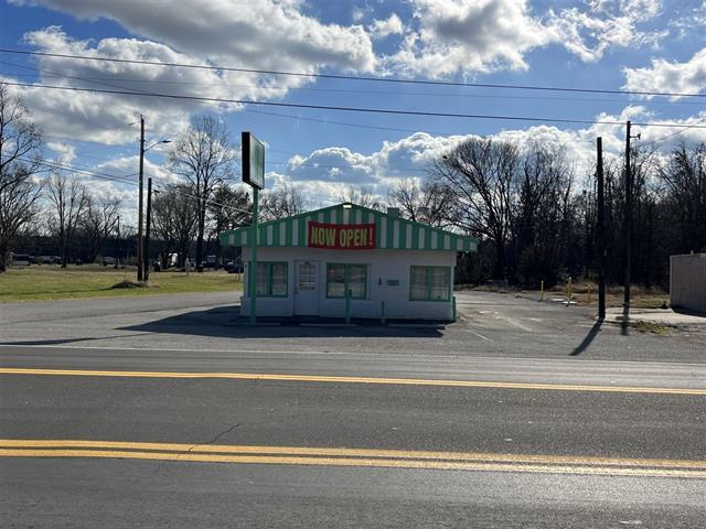 More Photos Of 561-563 McLean Ave, Hopkinsville Freestanding For Sale