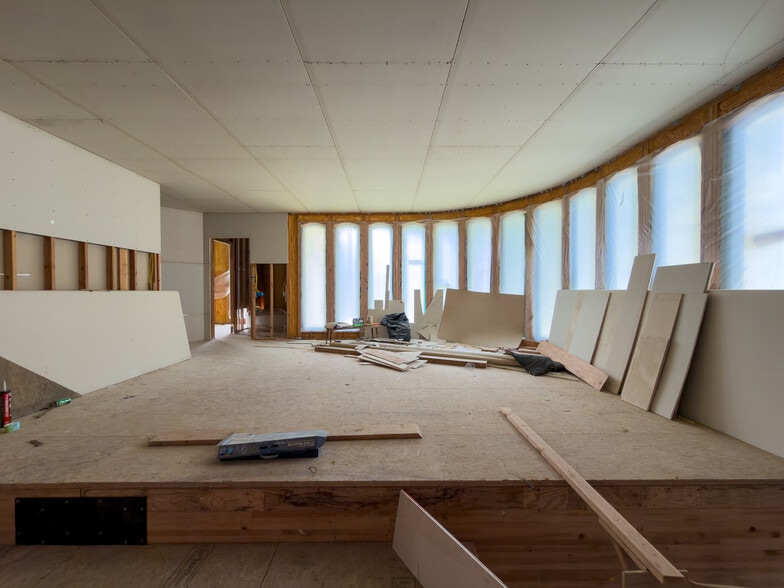 More Photos Of 46914 US-101, Bandon General Retail For Sale