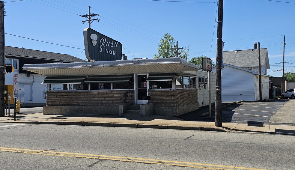 Primary Photo Of 2902 Buffalo Rd, Erie Restaurant For Sale