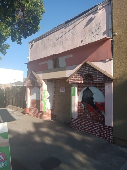 More Photos Of 2557-2559 Imperial Ave, San Diego General Retail For Sale