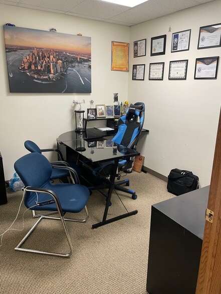 More Photos Of 5645 N Green Bay Ave, Milwaukee Office For Sale