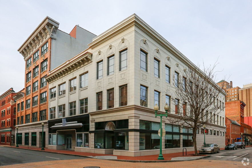 Primary Photo Of 814-818 Quarrier St, Charleston Office For Lease