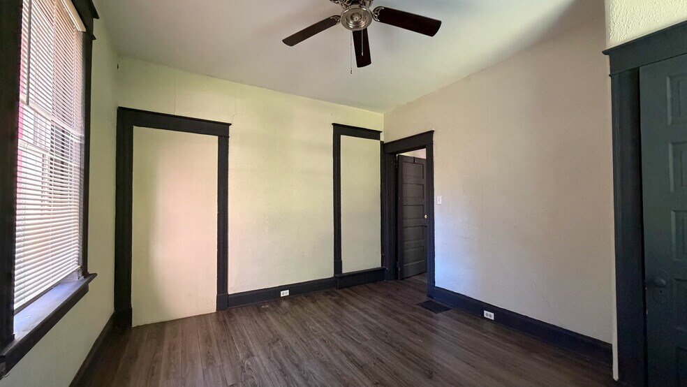 More Photos Of 278 Helen St, Cincinnati Apartments For Sale