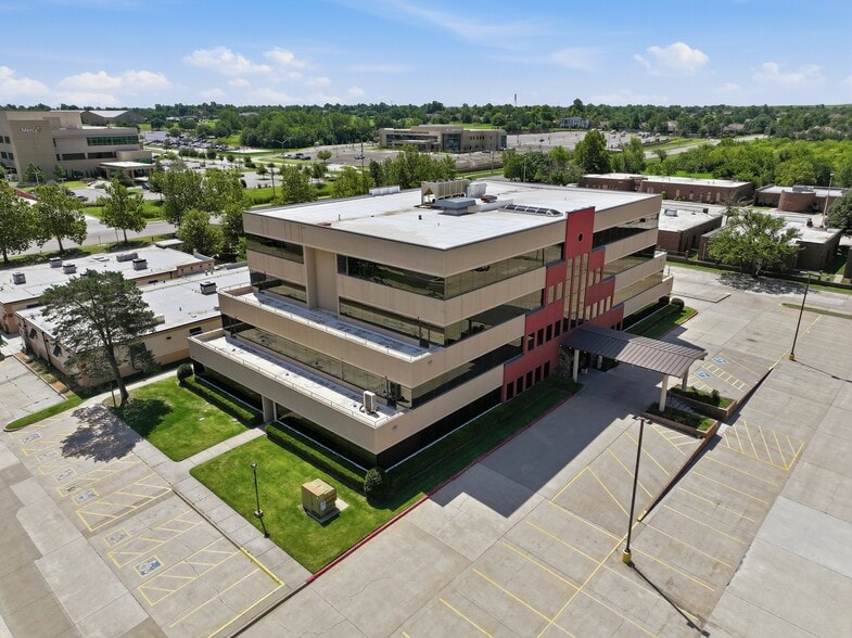 More Photos Of 13321 N Meridian Ave, Oklahoma City Medical For Lease