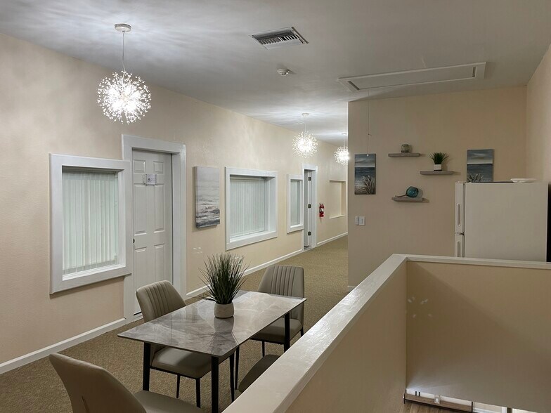 More Photos Of 910 S 8th St, Fernandina Beach Loft Creative Space For Lease