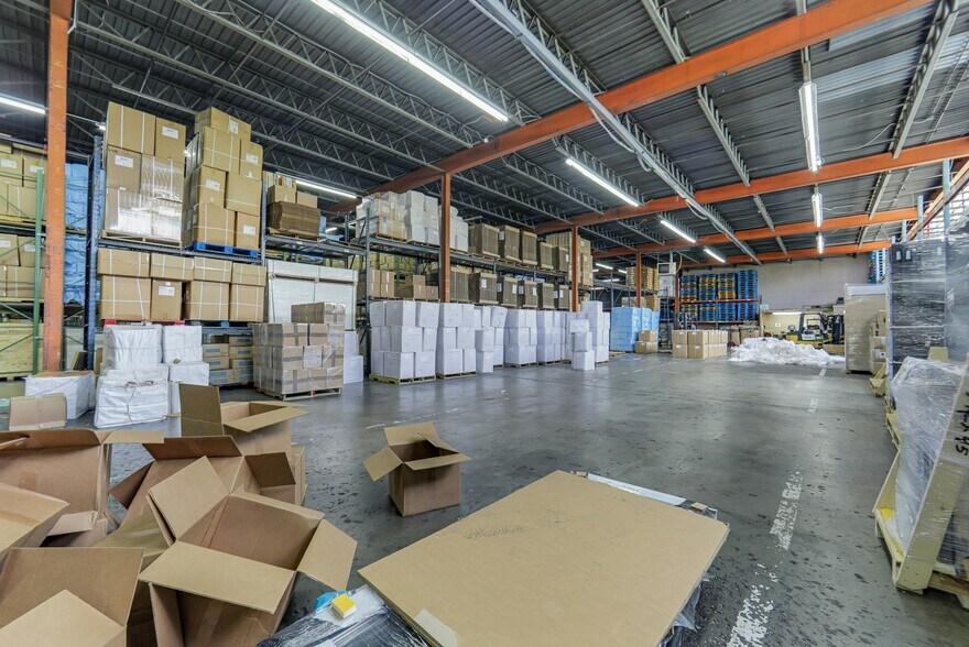 More Photos Of 370 Bergen Ave, Kearny Warehouse For Lease